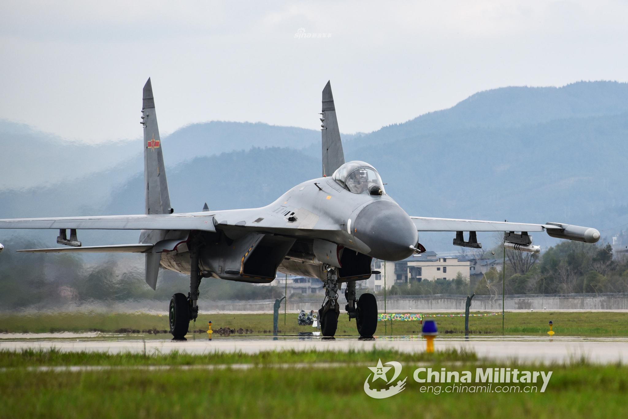 殲-11，單發(fā)還是雙發(fā)？深度解析中國(guó)空軍主力戰(zhàn)機(jī)發(fā)動(dòng)機(jī)配置特點(diǎn)，深度解析，殲-11戰(zhàn)機(jī)發(fā)動(dòng)機(jī)配置特點(diǎn)——單發(fā)還是雙發(fā)？