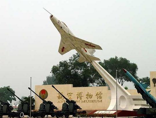殲-12戰(zhàn)斗機(jī)價(jià)格，深度解析與探討，殲-12戰(zhàn)斗機(jī)價(jià)格深度解析與探討，全方位揭秘戰(zhàn)斗機(jī)的價(jià)值所在