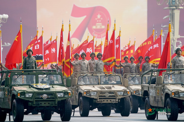 國慶70周年閱兵觀后感，國慶70周年閱兵震撼心靈，民族自豪感油然而生