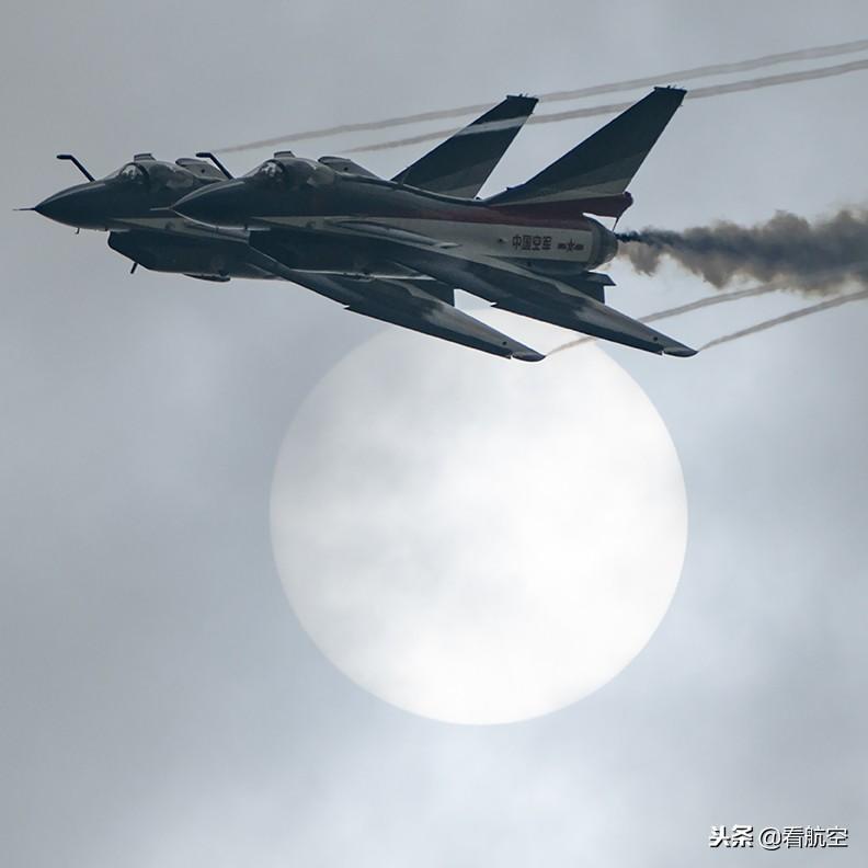 航天母艦與空天母艦，究竟哪個(gè)更厲害？，航天母艦與空天母艦，究竟誰更勝一籌？