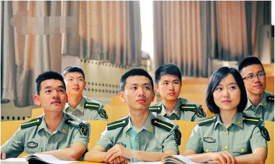 國(guó)防科大的學(xué)生有軍籍嗎？詳解國(guó)防科技大學(xué)學(xué)生身份問題，國(guó)防科技大學(xué)學(xué)生身份解析，是否有軍籍？