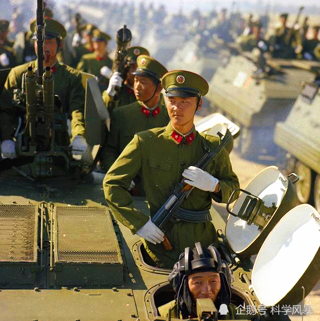 重溫歷史瞬間，1984年大閱兵高清完整版視頻，重溫歷史瞬間，1984年大閱兵高清完整版回顧