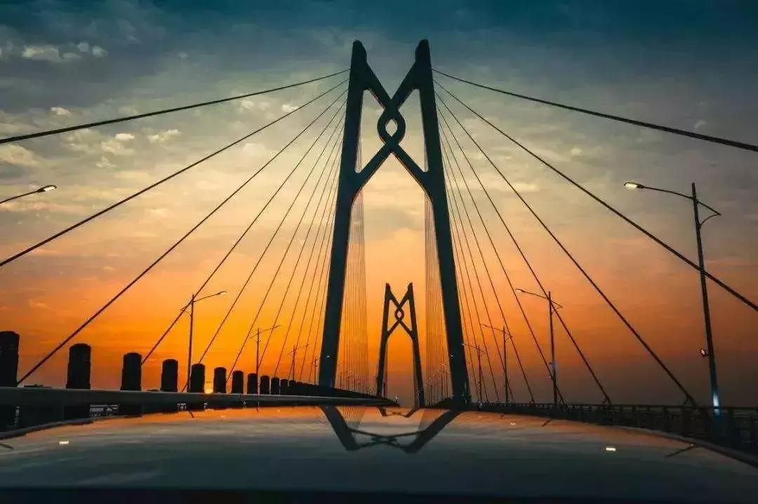 澳門正版精準(zhǔn)免費(fèi)大全，探索未來的預(yù)測(cè)與趨勢(shì)（2025展望），澳門正版精準(zhǔn)預(yù)測(cè)大全，未來趨勢(shì)展望（2025展望）