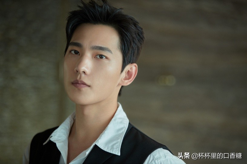 中國最帥男明星圖片TOP 100，魅力一覽無遺，中國最帥男明星TOP 100圖片展，魅力全方位呈現(xiàn)