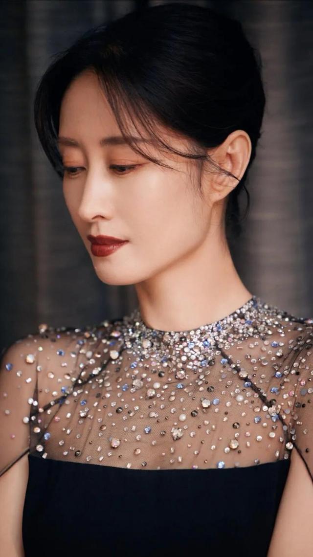 演員劉敏濤圖片，探索她的魅力世界，劉敏濤魅力世界探索，演員風(fēng)采圖片展示
