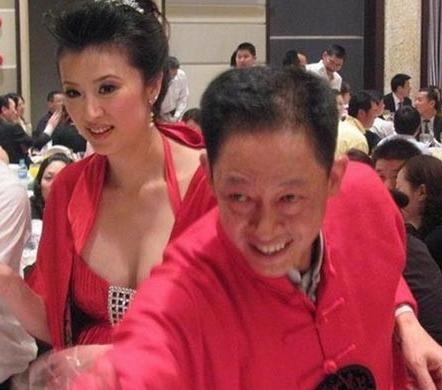 王志文的六位妻子，揭秘背后的故事與傳奇，王志文的六位妻子，背后的故事與傳奇揭秘