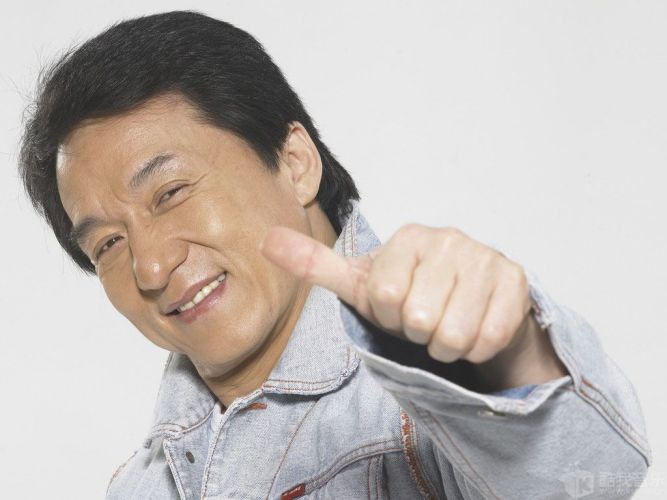Jackie Chan Personal Profile in English，Jackie Chan: An English Personal Profile