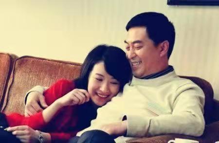 張嘉譯第一任妻子的名字，探尋過去的秘密，張嘉譯第一任妻子的神秘面紗，探尋過去的秘密