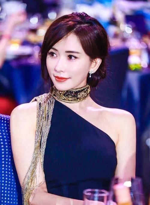 林志玲近況如何，女神的最新動(dòng)態(tài)與生活點(diǎn)滴，林志玲近況揭秘，女神的最新動(dòng)態(tài)與生活點(diǎn)滴