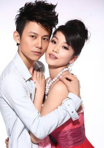 湖南主持人何炅的婚姻狀況，揭秘真相，揭秘何炅的婚姻狀況，湖南主持人的真實情感狀態(tài)