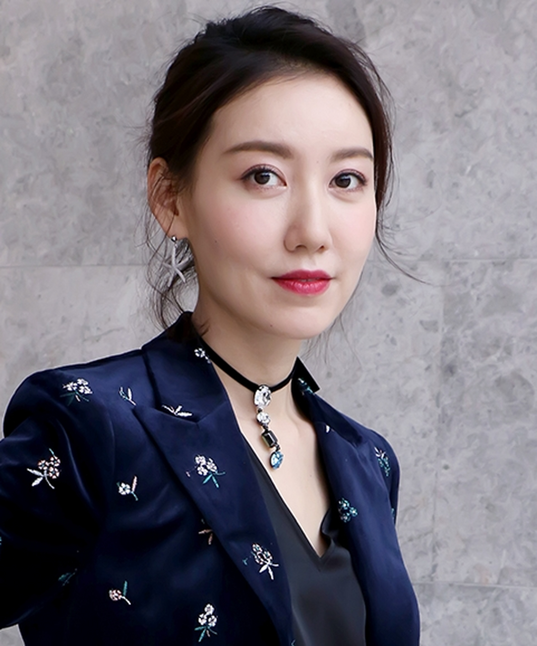高露演員，星光璀璨，演藝之路展現(xiàn)無盡魅力，高露演員，星光璀璨，演藝之路展現(xiàn)獨(dú)特魅力