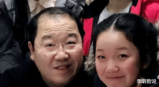 英達妻子梁歡現(xiàn)狀深度解析，英達妻子梁歡現(xiàn)狀全面解析