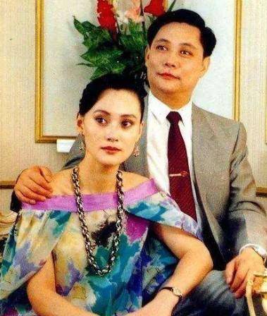 大宋佳和小宋佳，兩位不同領(lǐng)域的杰出代表究竟是誰？，揭秘大宋佳與小宋佳，兩代杰出人物的深度對比與解析