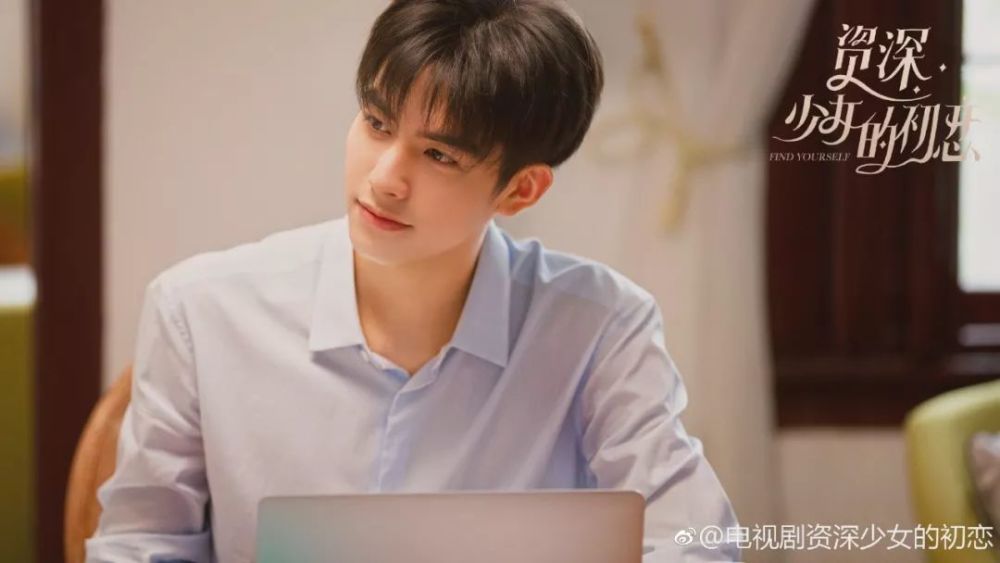 鄧倫塌房之后，明星生涯的轉(zhuǎn)折與新生，鄧倫塌房后的重生與明星生涯轉(zhuǎn)折