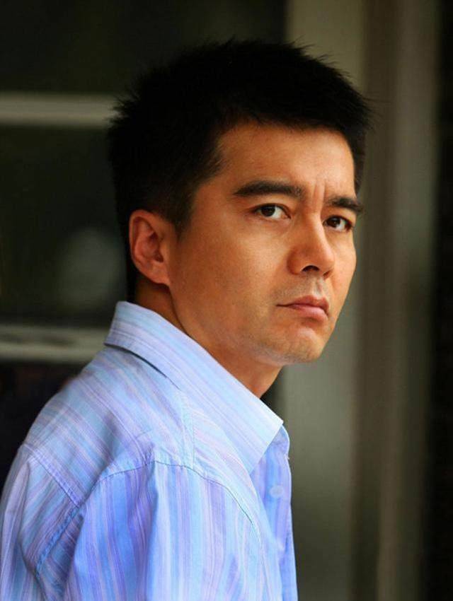 男演員許亞軍的個人資料，許亞軍個人資料簡介