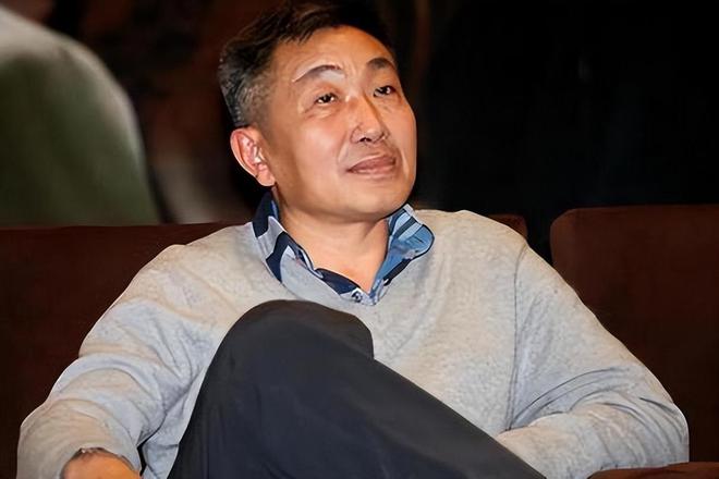 揭秘演員杜源的妻子身份，究竟是誰？，杜源妻子身份揭秘，她究竟是誰？