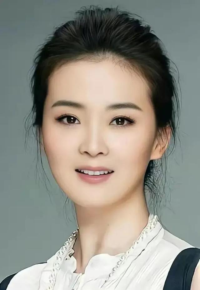 王艷個人資料及圖片簡介，王艷個人簡介及圖片風(fēng)采展示