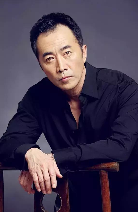 演員鄭曉寧，演藝之路的璀璨之星，演員鄭曉寧，演藝之路的閃耀之星