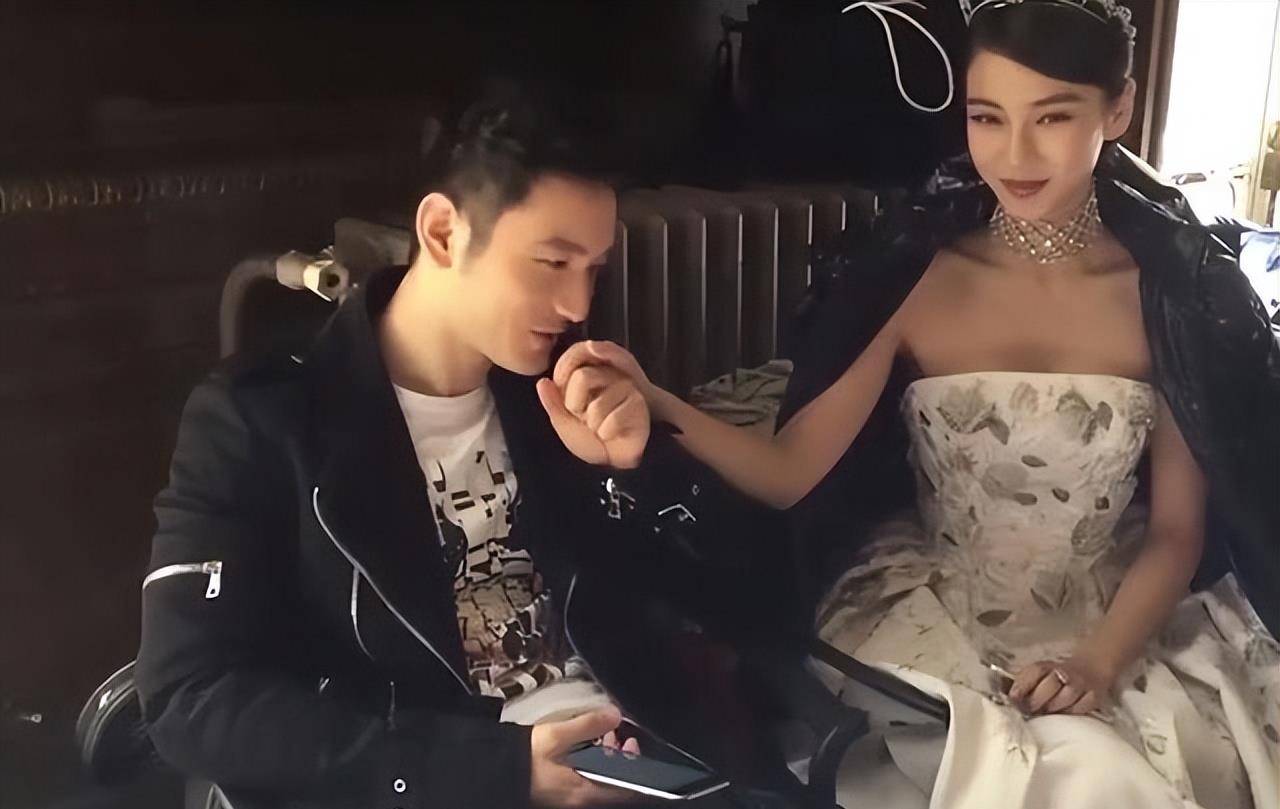 黃曉明和Baby離婚，深度解析背后的原因與影響，黃曉明與Baby離婚背后原因及影響深度解析