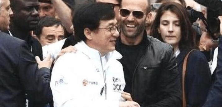 成龍?jiān)诤萌R塢的地位，一線巨星的閃耀之路，成龍好萊塢巨星之路，一線閃耀之路