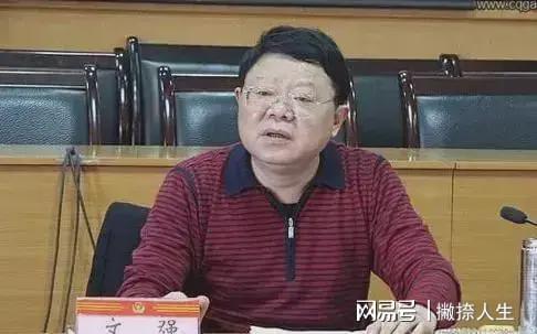 重慶文強與娛樂圈女明星的交集，深度解讀背后的故事，重慶文強與娛樂圈女明星的隱秘交集，深度剖析背后的故事