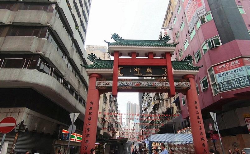 香港最厲害的十大人物，揭示傳奇人物背后的故事，香港傳奇人物揭秘，十大風(fēng)云人物背后的故事