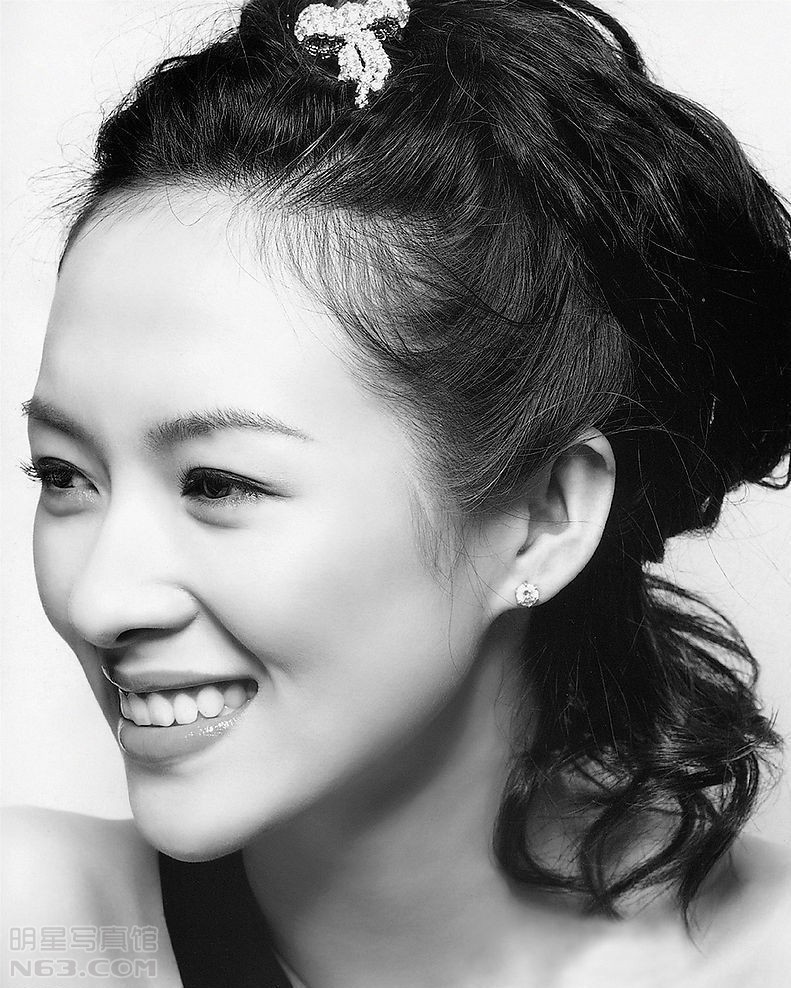 女演員章子怡個(gè)人資料，璀璨星途與非凡人生，章子怡，璀璨星途與非凡人生的女演員資料