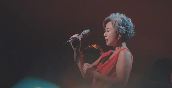 葉倩文