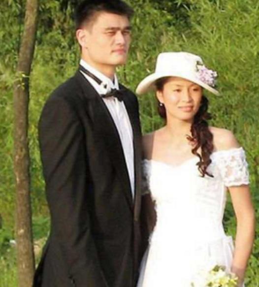 姚明的老婆個(gè)人資料，揭秘神秘女子的魅力與故事，揭秘姚明神秘妻子，她的魅力和故事獨(dú)家曝光