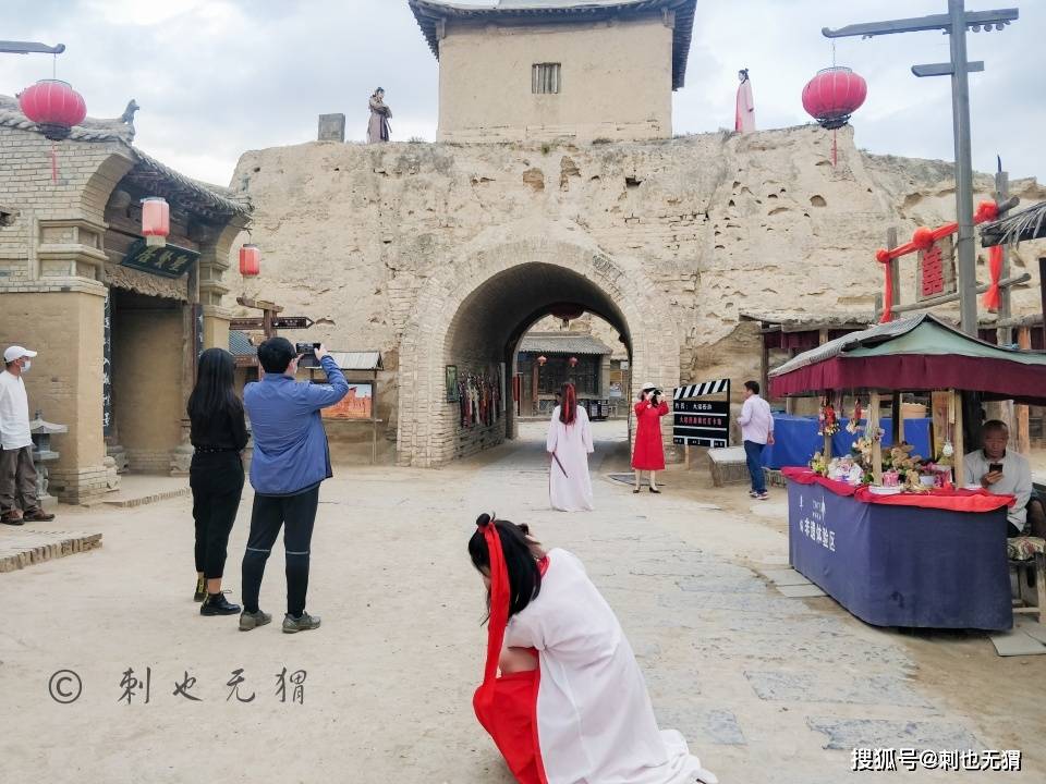 萬人之上王中王，打一生肖——揭秘生肖中的王者，生肖王者揭秘，萬人之上的王中王