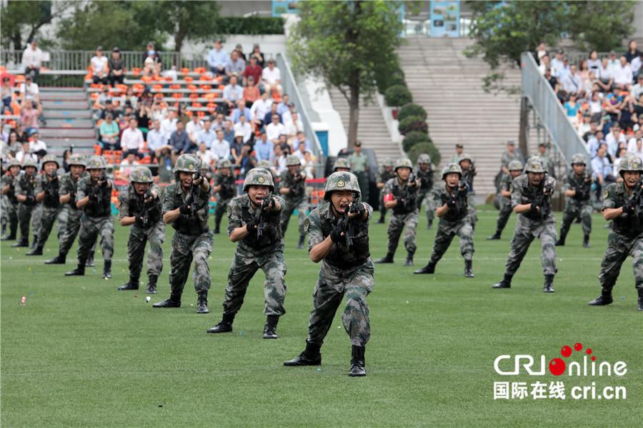澳門(mén)博彩業(yè)在2005年的繁榮與天天開(kāi)好的現(xiàn)象，澳門(mén)博彩業(yè)繁榮現(xiàn)象，2005年天天開(kāi)好彩的繁榮與現(xiàn)狀