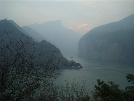 三峽游，從宜昌出發(fā)還是重慶出發(fā)？哪個更好？，三峽游，從宜昌出發(fā)還是重慶出發(fā)？哪個游覽體驗更佳？