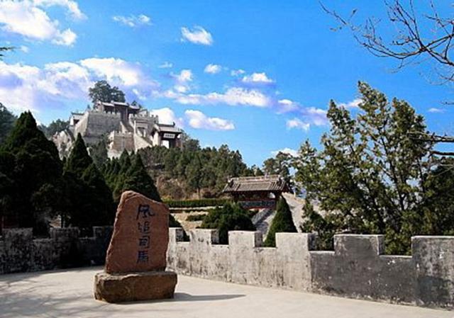六月國(guó)內(nèi)旅游景點(diǎn)排行，遇見最美的風(fēng)景，六月國(guó)內(nèi)旅游景點(diǎn)排行TOP榜，遇見最美的風(fēng)景時(shí)刻